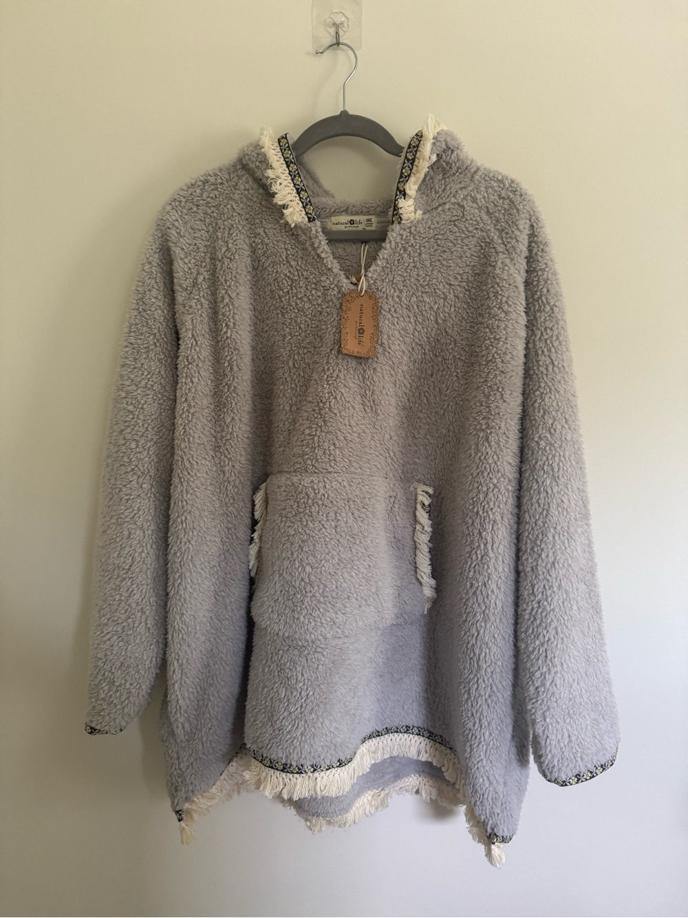 NATURAL LIFE Plush Hooded Sherpa Pullover in Light Gray with Fringe Trim